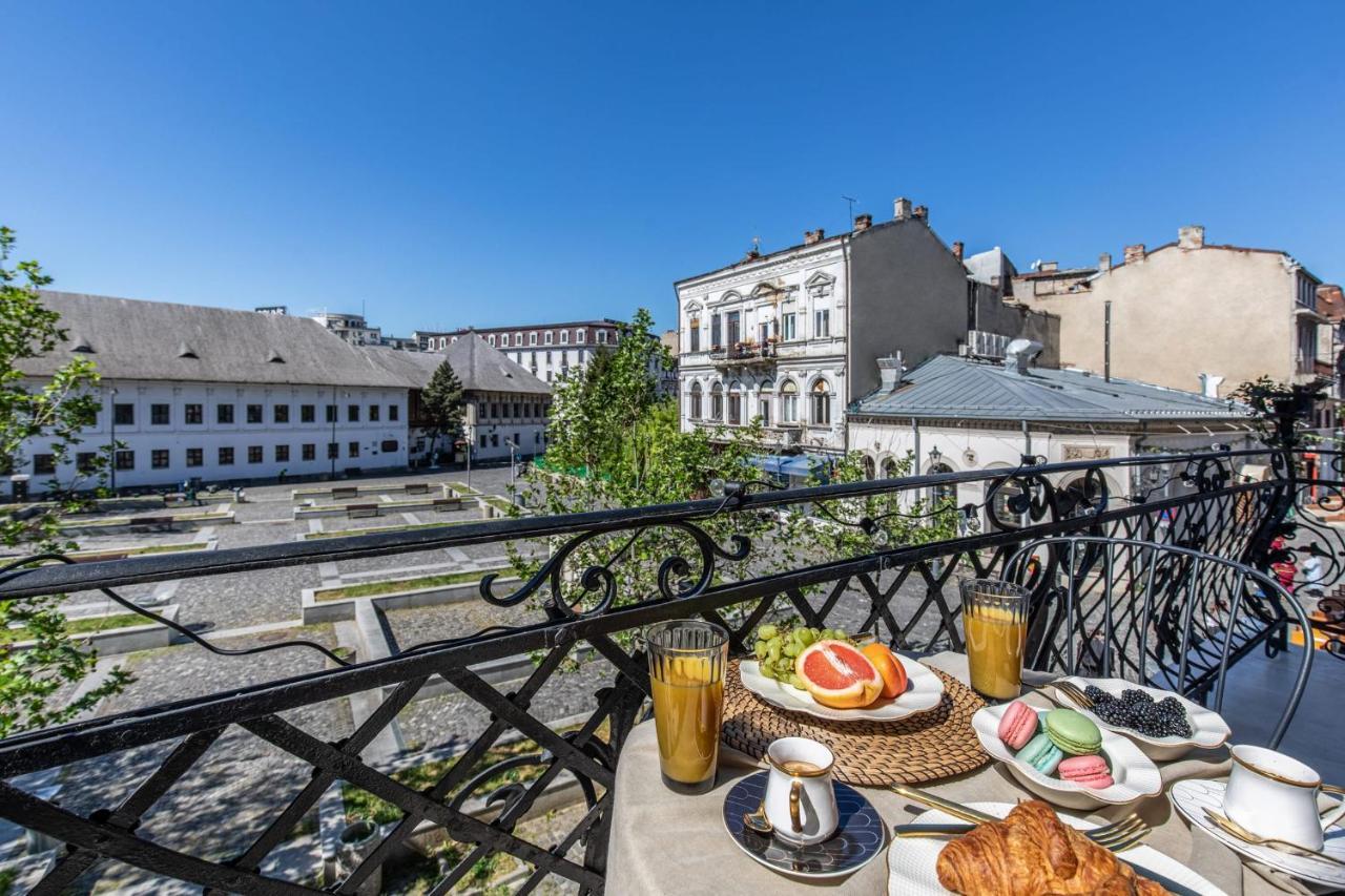 Holt Old Town Luxury Suites With Balcony Бухарест Экстерьер фото
