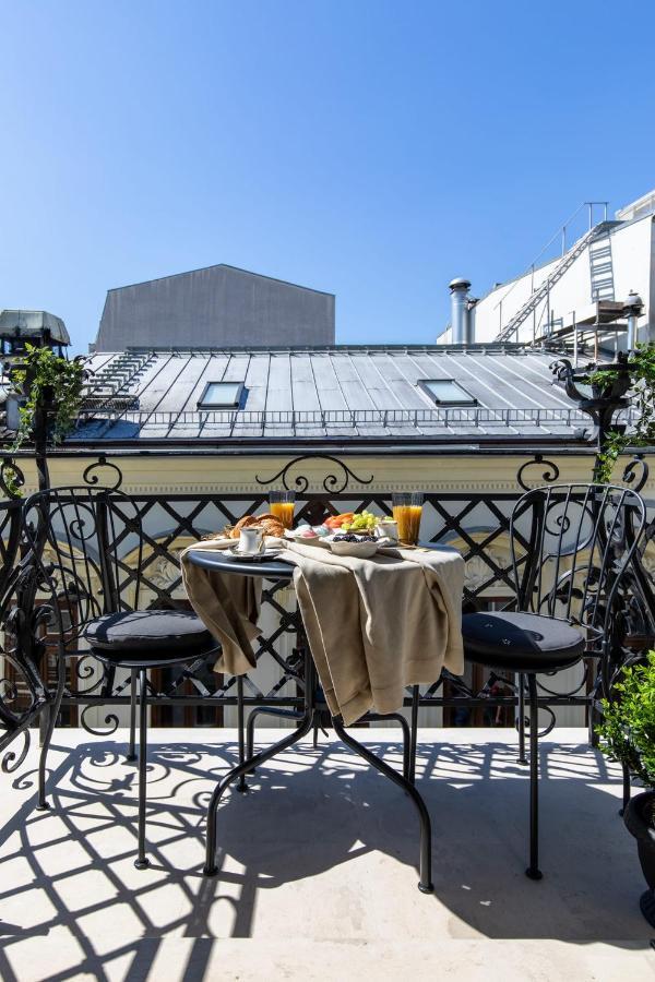 Holt Old Town Luxury Suites With Balcony Бухарест Экстерьер фото
